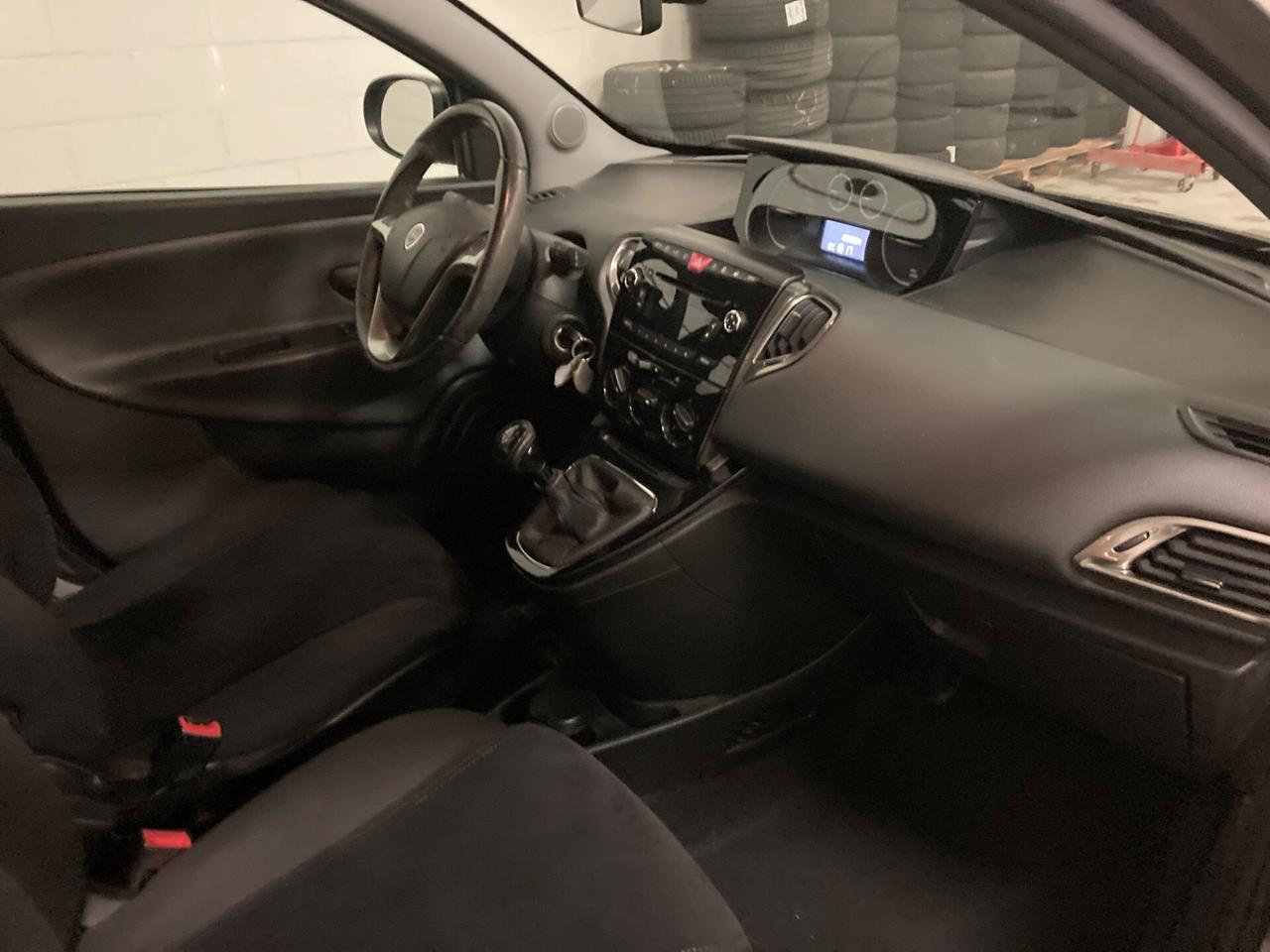 Lancia Ypsilon 1.3 MJT 16V 95 CV 5 porte S&S Gold