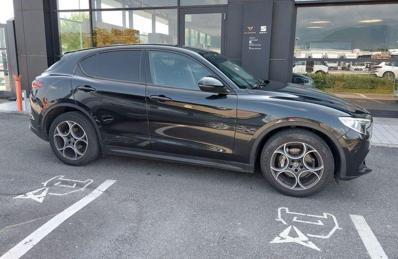 Alfa Romeo Stelvio 2.2 Turbodiesel 160 CV AT8 RWD Sport-Tech