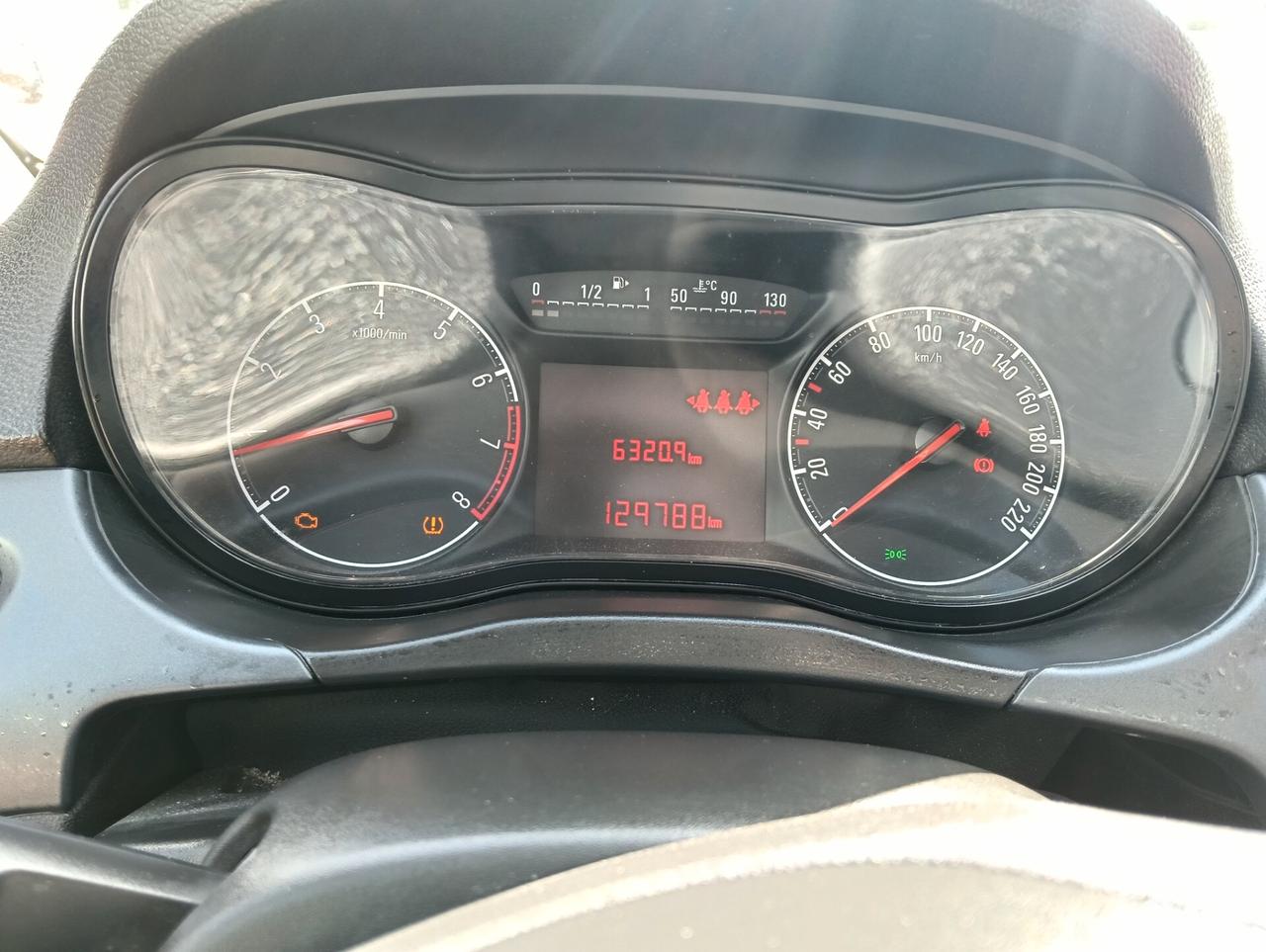 Opel Corsa 1.2 5 porte