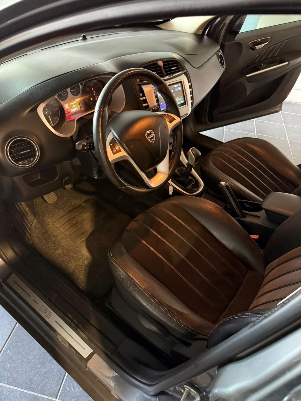 Lancia Delta 1.6 MJT - NEOPATENTATI