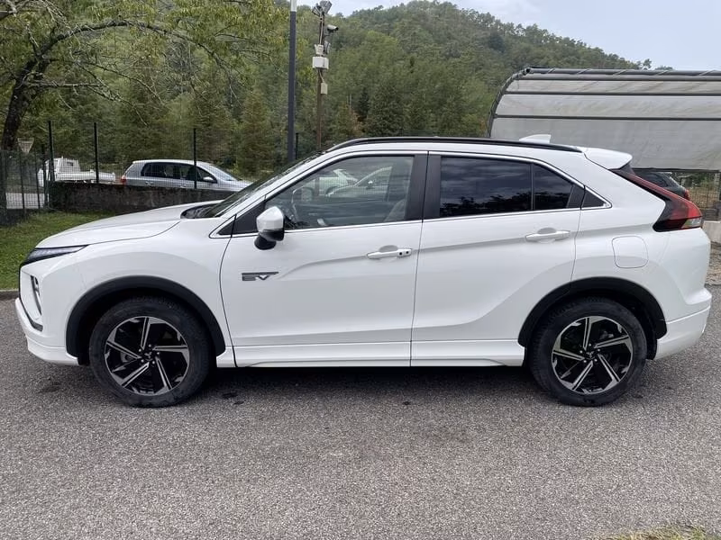 Mitsubishi Eclipse Cross 2.4 MIVEC 4WD PHEV Diamond SDA