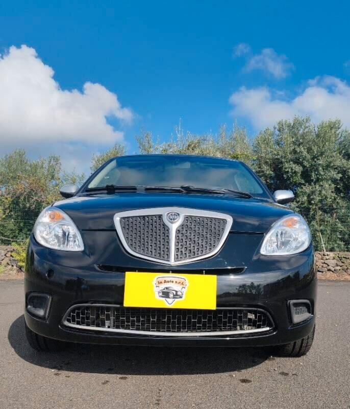 Lancia Ypsilon 1.2 Argento