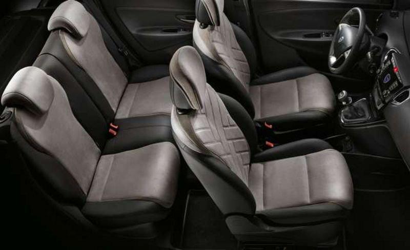 Lancia Ypsilon 5 Porte 1.0 FireFly Hybrid Gold