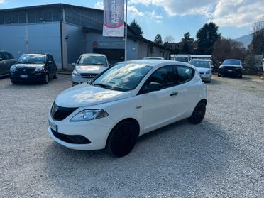 Lancia Ypsilon 1.2 69 CV 5 porte Elefantino Blu