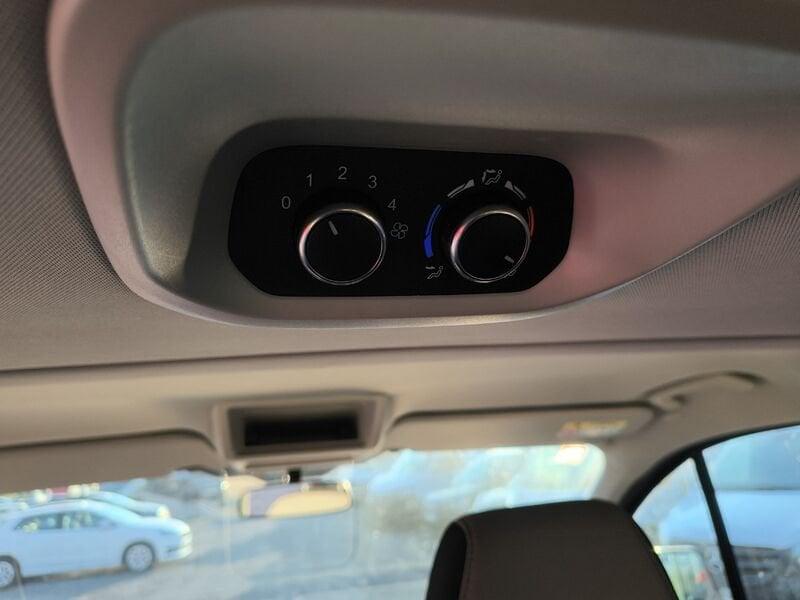 Ford Tourneo Custom Tourneo Custom 2.0 TDCi 9 posti