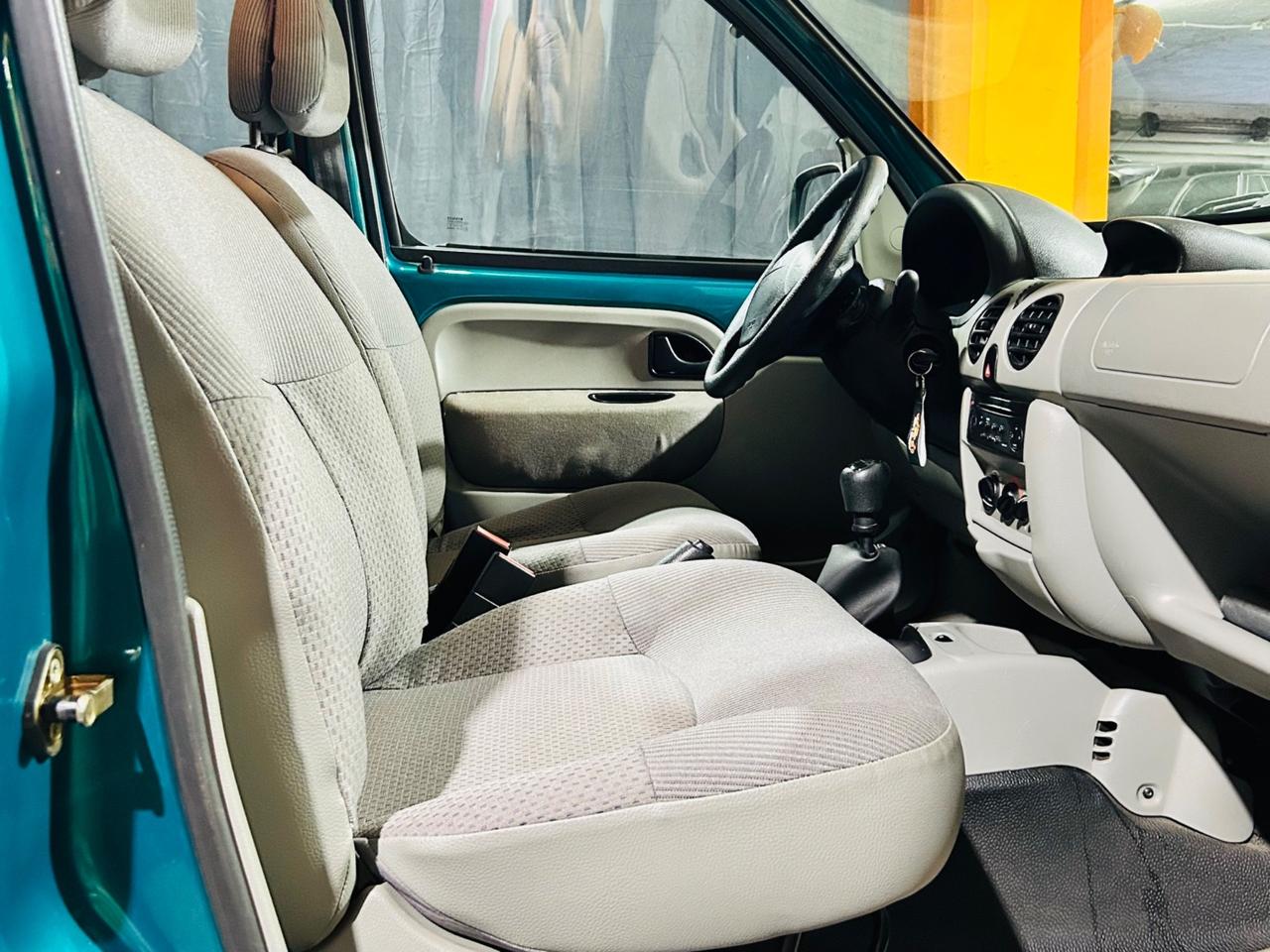 RENAULT KANGOO 1.2 16V IN PERFETTE CONDIZIONI .