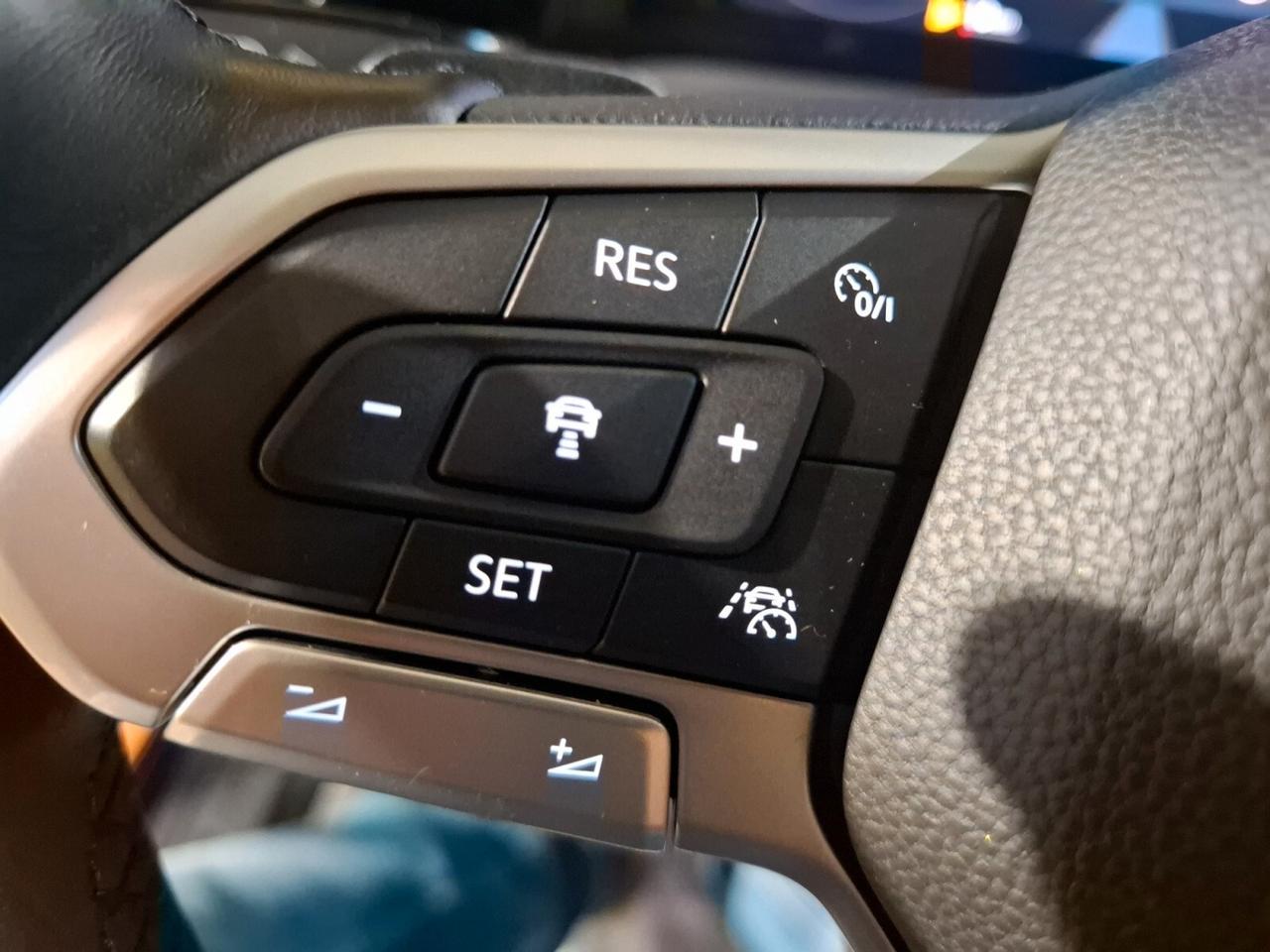 Volkswagen Golf Variant 1.5 TSI 130 CV EVO Executive BlueMotion full optional