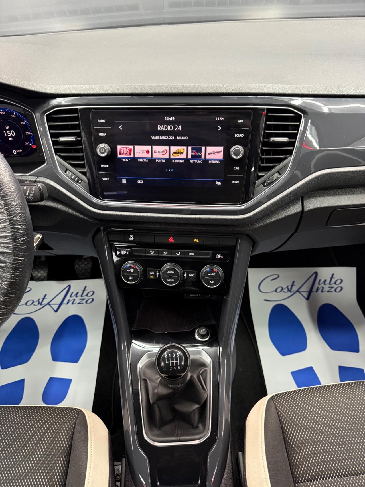 Volkswagen T-Roc 1.6 TDI SCR Advanced BLACK 10/2018