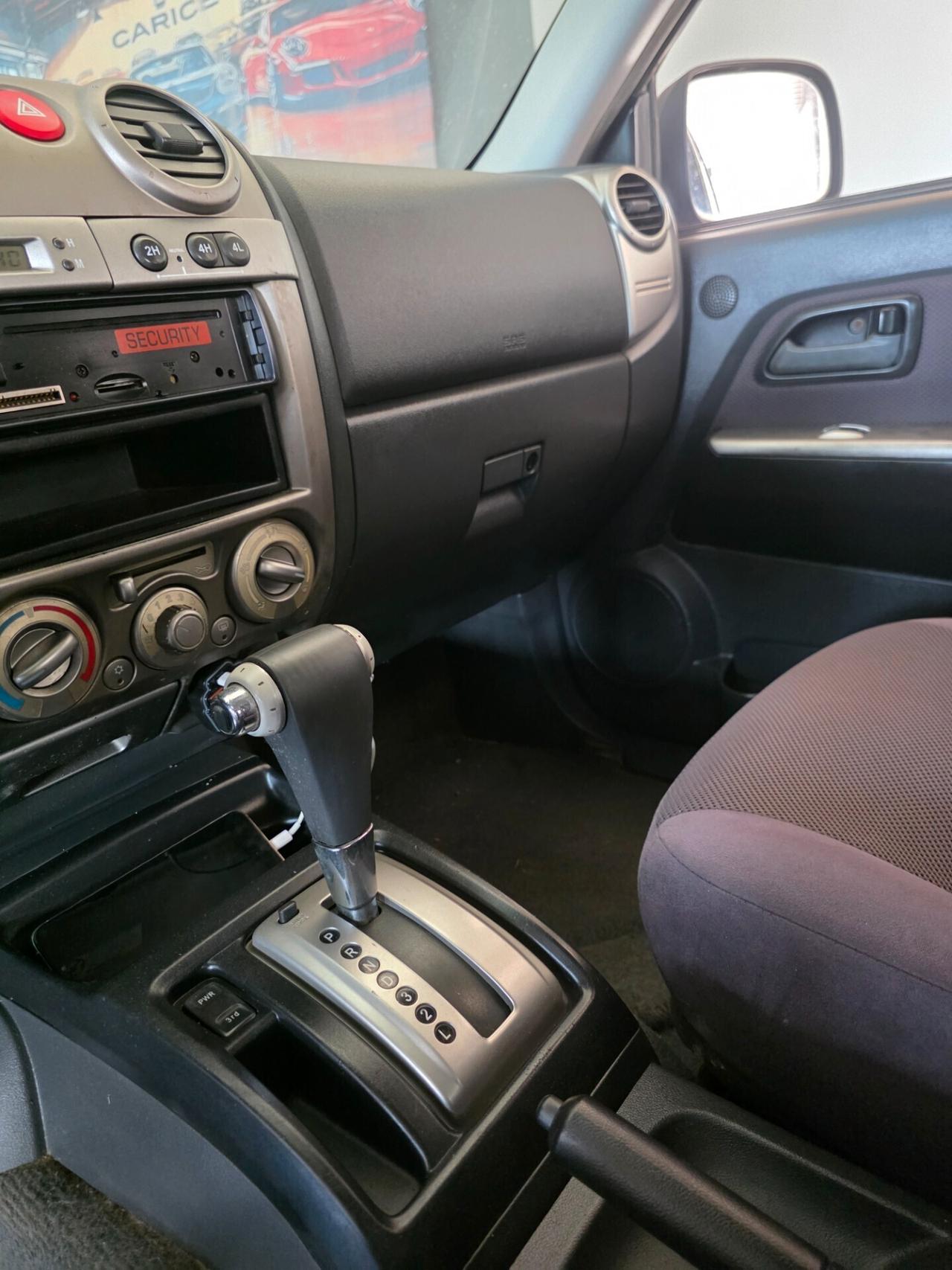 Isuzu D-Max 3.0 TD cat Crew Cab 4WD Pup. LS Aut. EU4