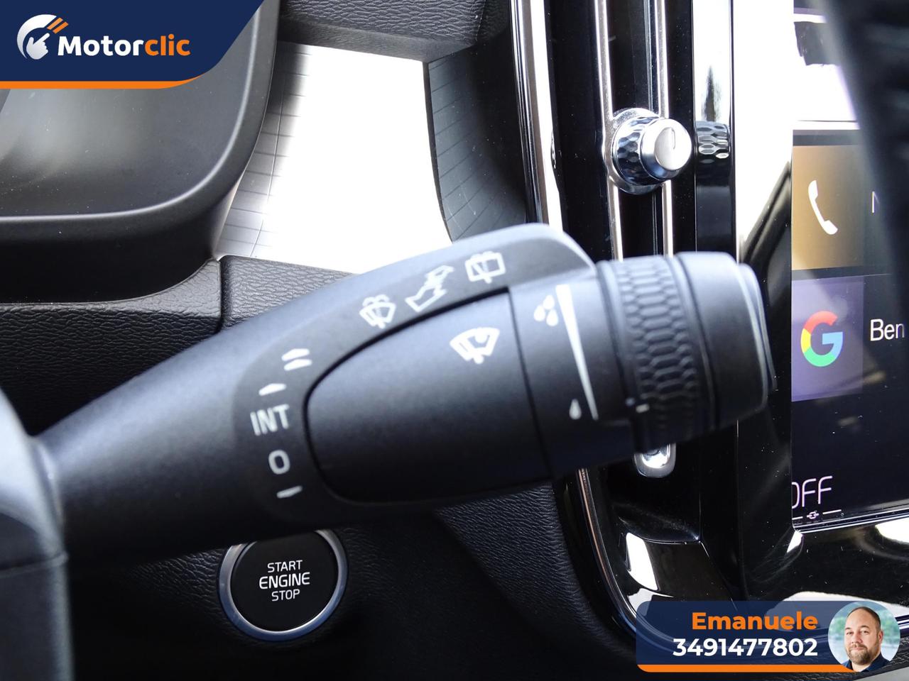 Volvo XC40 1.5 t3 Momentum 163cv my21