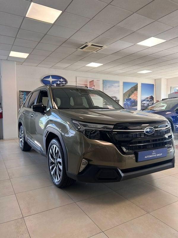 Subaru Forester 2.0 e-Boxer Premium auto