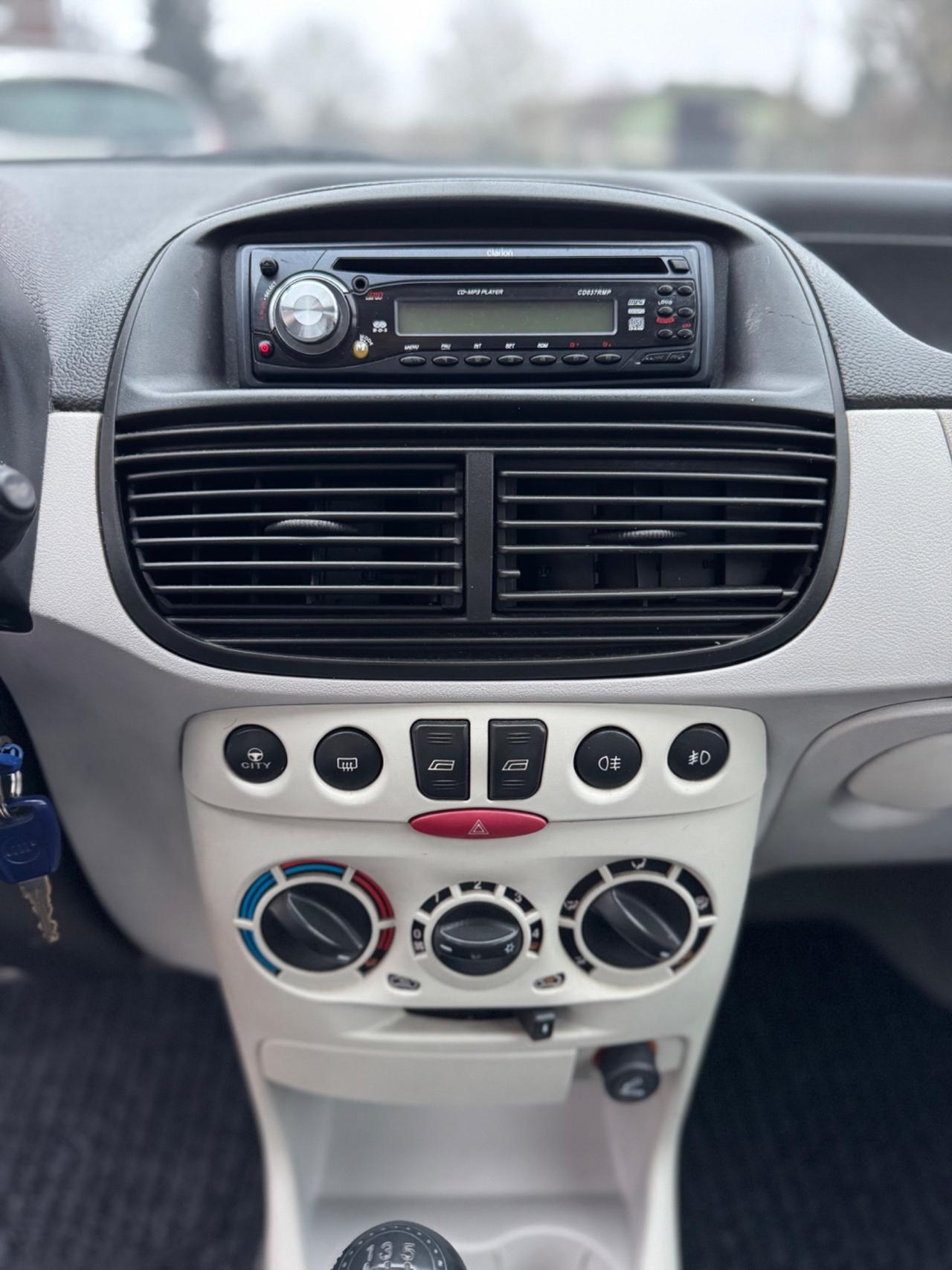 Fiat Punto 1.2 5 porte Dynamic Metano