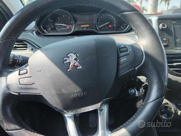 Peugeot 208 BlueHDi 100 Stop&Start 5 porte Allure