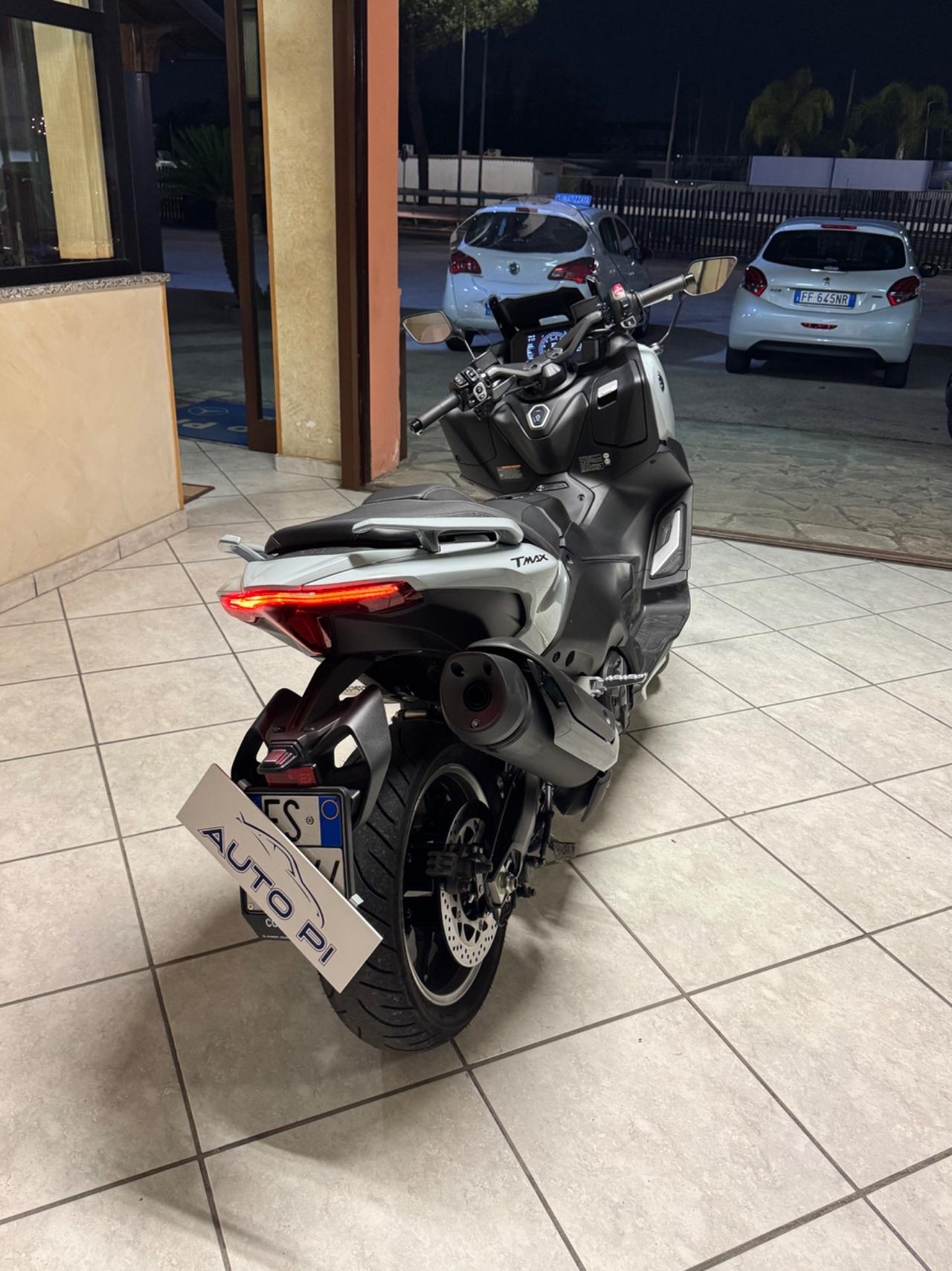 Yamaha T Max 560 Tech