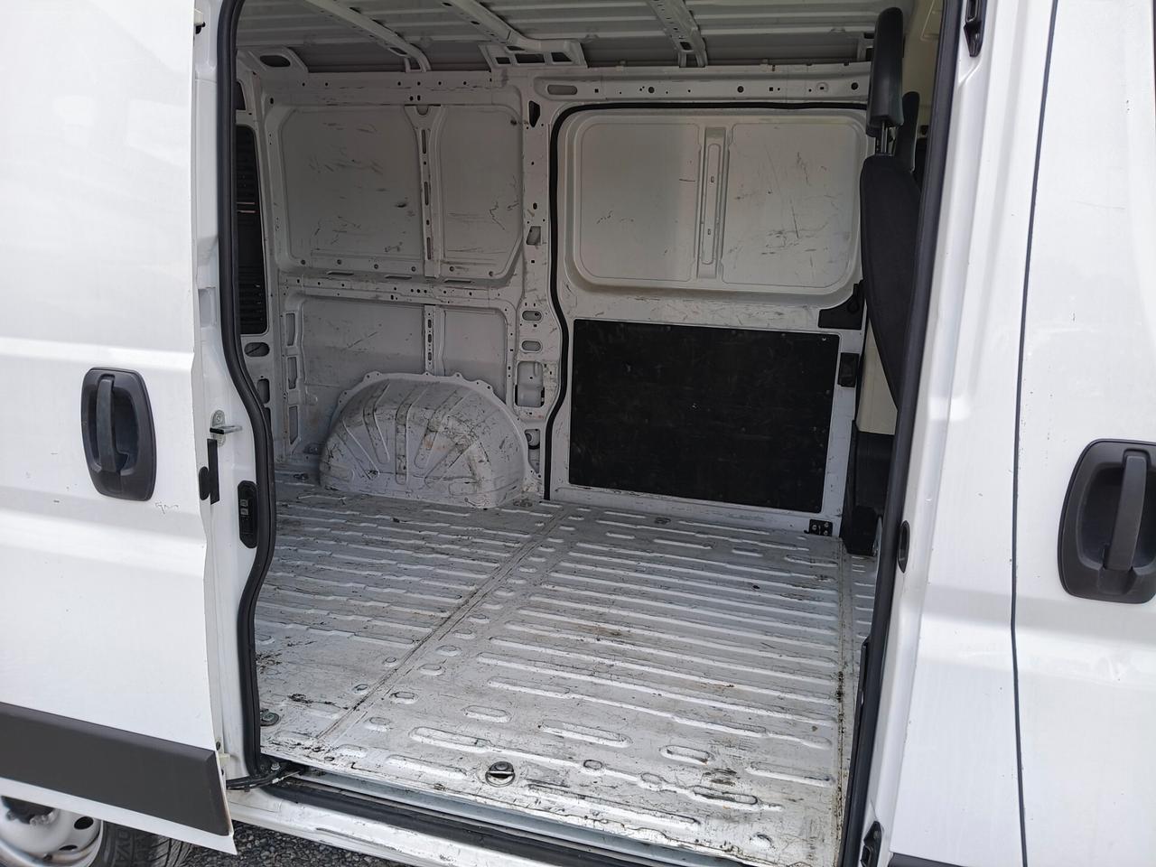 Fiat Ducato 28 CH1 2.2 Mjt 120CV FURGONE 4 PORTE