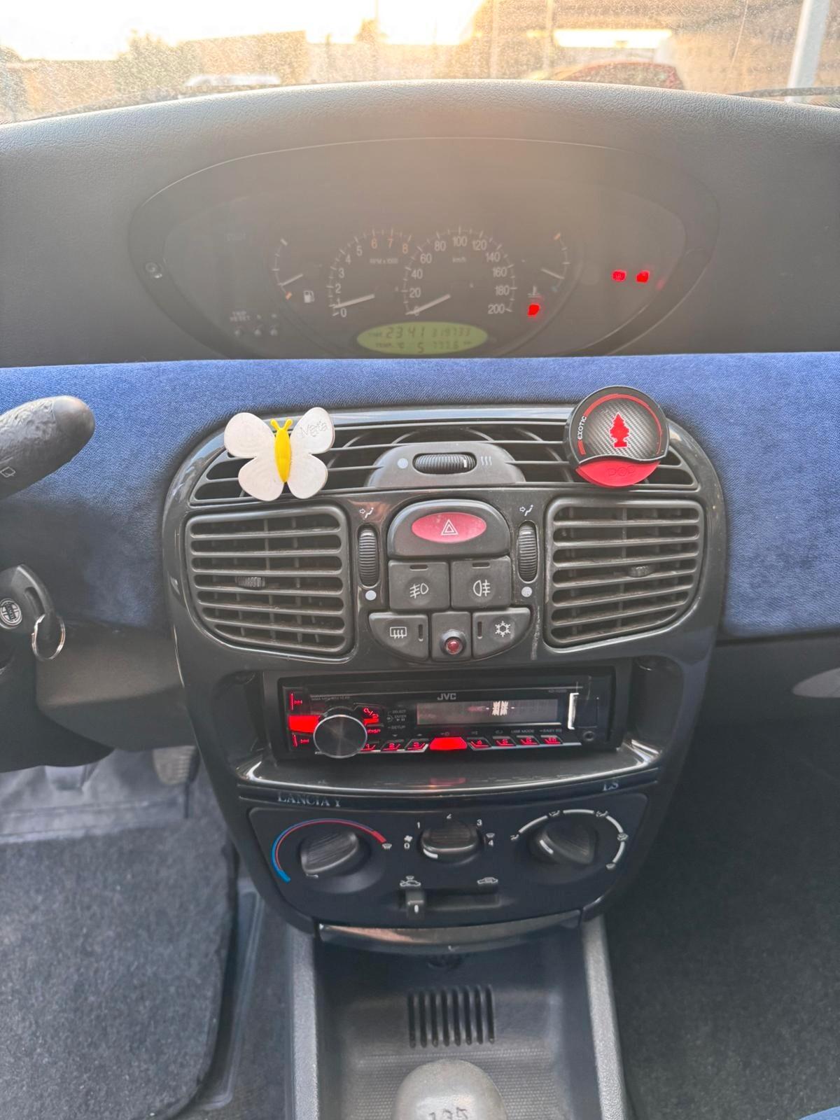 Lancia Y 1.2i 16V cat Elefantino Blu