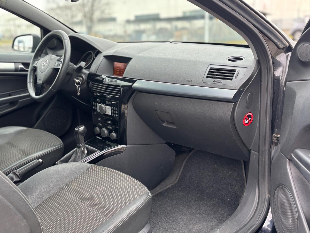 Opel Astra GTC 1.6 16V VVT 3 porte Enjoy