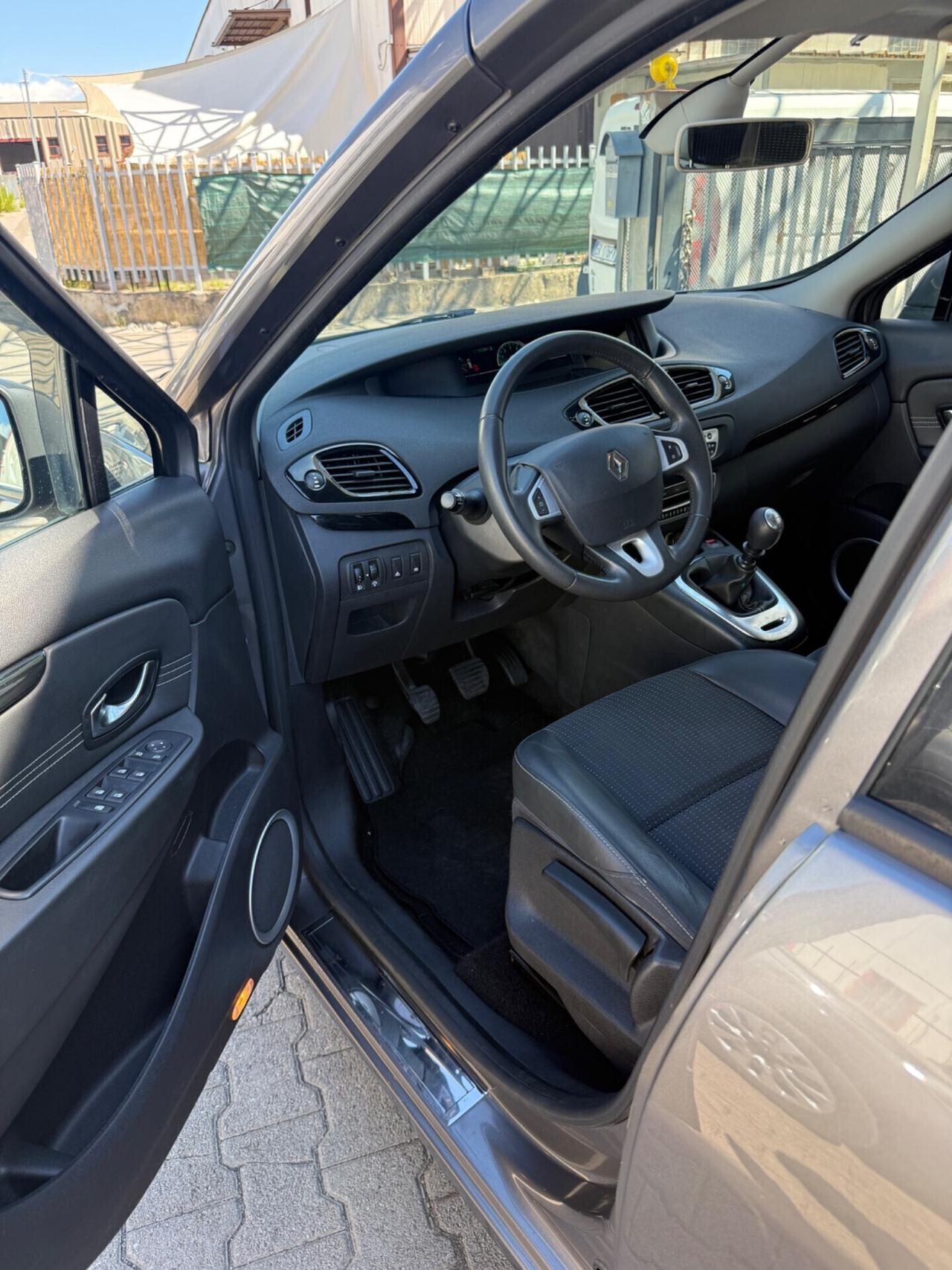 Renault Scenic X-Mod 1.6 dCi 130CV