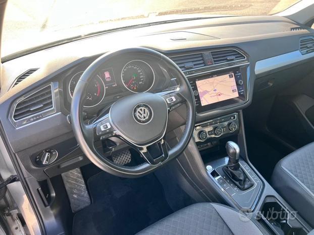 VOLKSWAGEN Tiguan 2.0 TDI SCR DSG Business BlueM