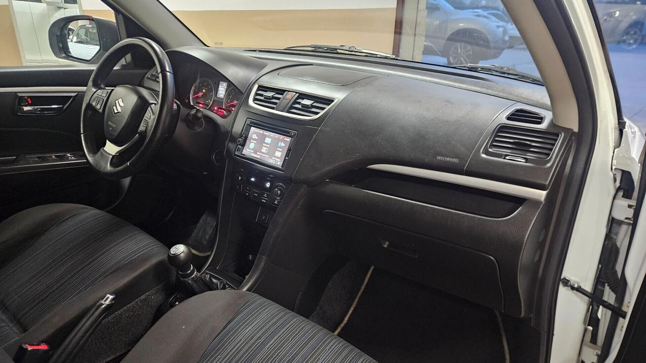 Suzuki Swift 1.3 DDiS 5 porte B-Cool Bi-Color