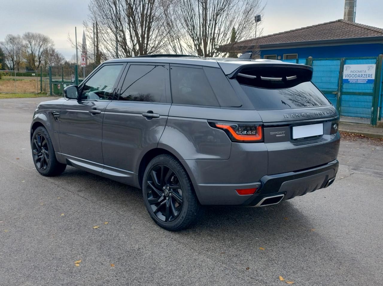 Land Rover Range Rover Sport 3.0 TDV6 HSE Dynamic