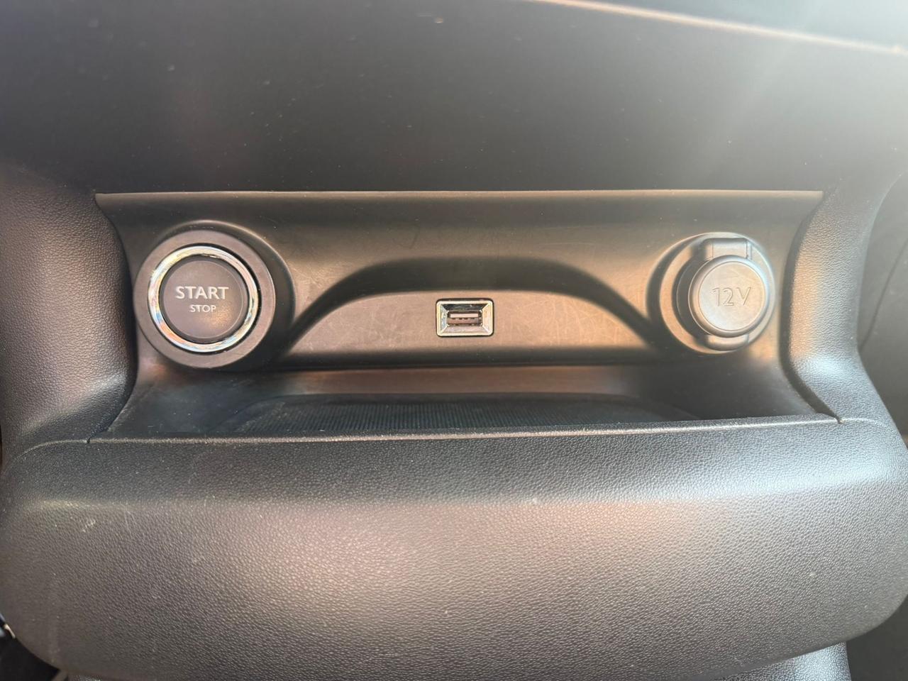 Citroen C4 Cactus BlueHDi 100 S&S Shine