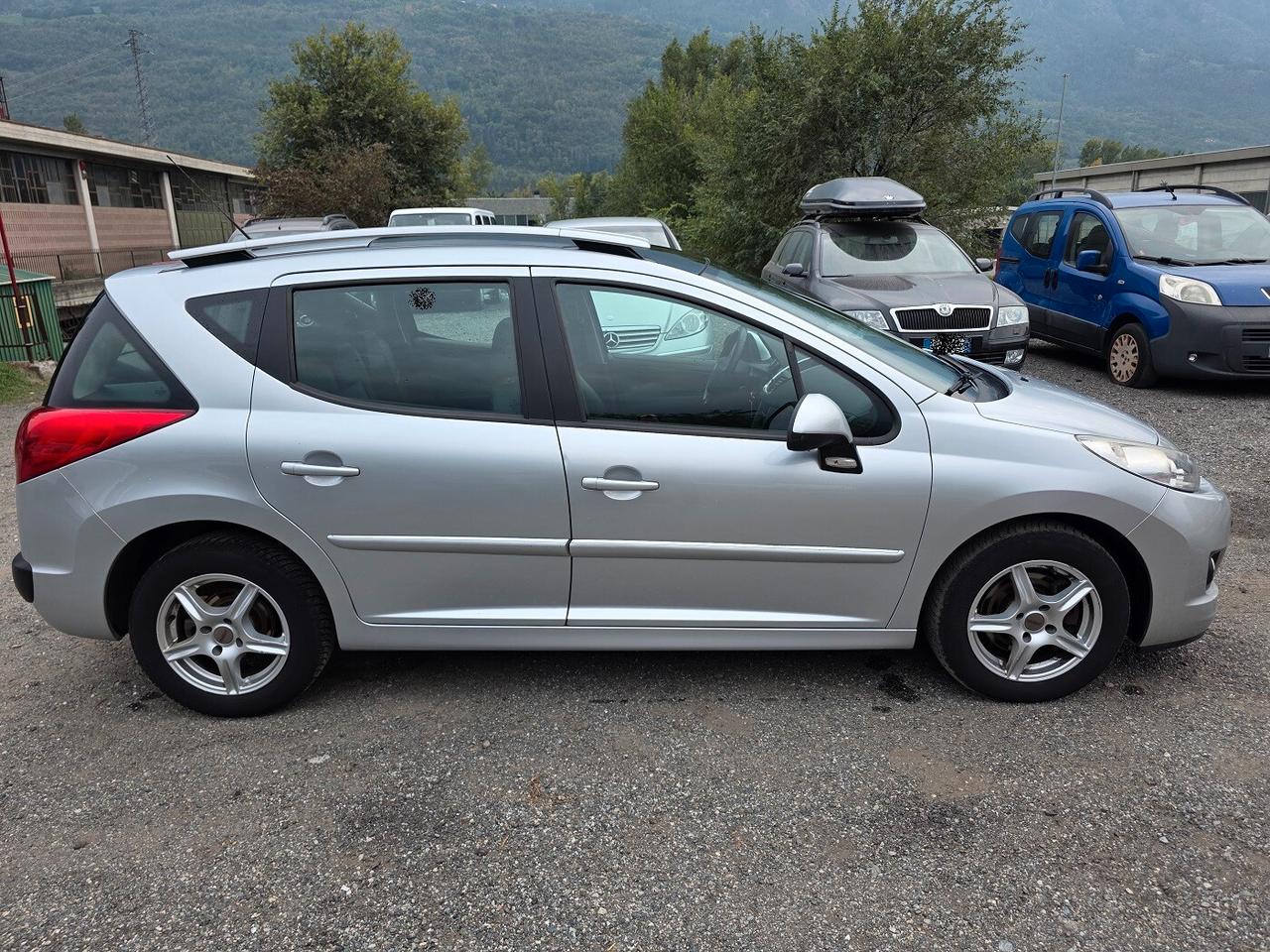 Peugeot 207 1.6 8V HDi 93CV 5p. Allure