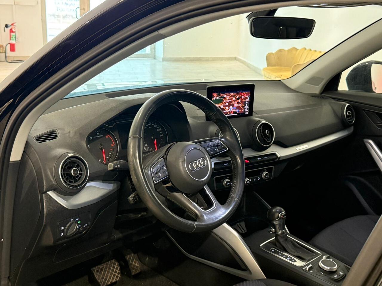 Audi Q2 30 TDI S tronic Identity Black