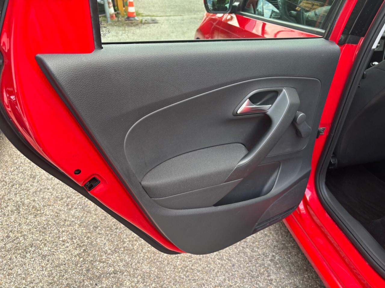 Volkswagen Polo 1.0 5 porte ok neopatentati