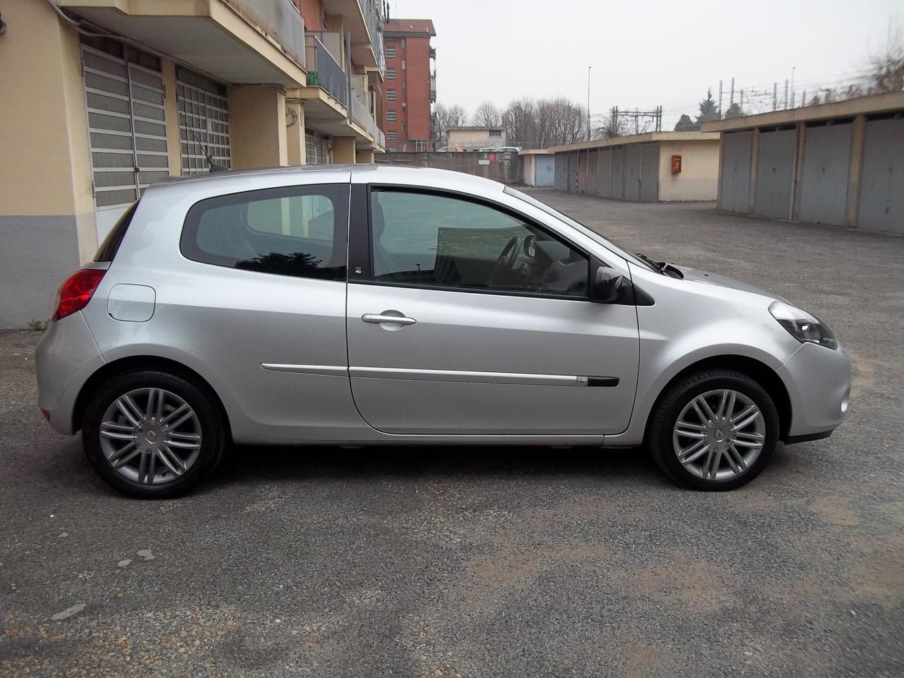 Renault Clio 20th Anniversario 1.5 Dci 3p Uniproprietario 114.400km Ok neopatentati E5