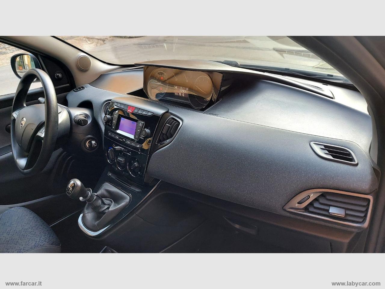 LANCIA Ypsilon 1.0 FireFly 5pS&S Hyb. Eco Silv. SUPER PROMO