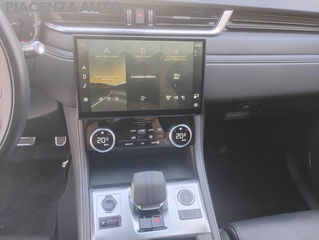JAGUAR F-Pace 2.0 250 CV AWD aut. R-Dynamic Black.PANORAMA
