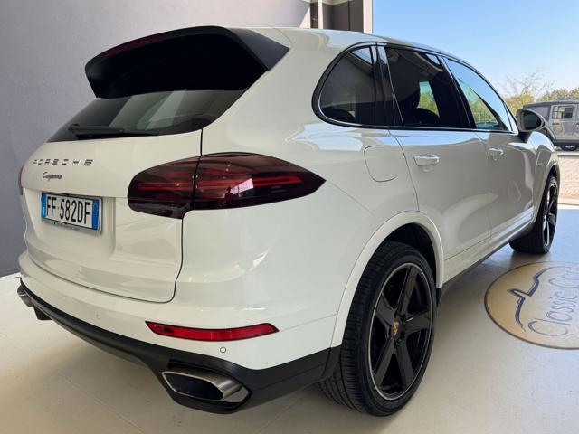 PORSCHE Cayenne 3.0 Diesel Platinum Edition