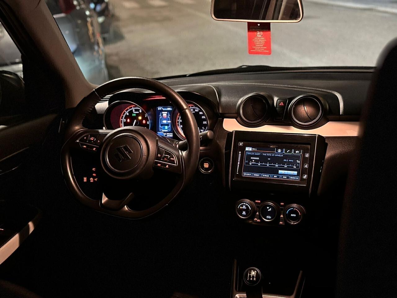 Suzuki Swift 1.2 Hybrid Top