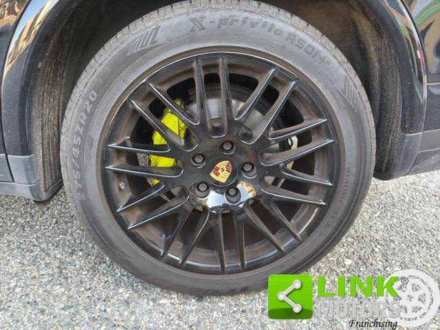 PORSCHE Cayenne 3.0 Diesel Platinum Edition