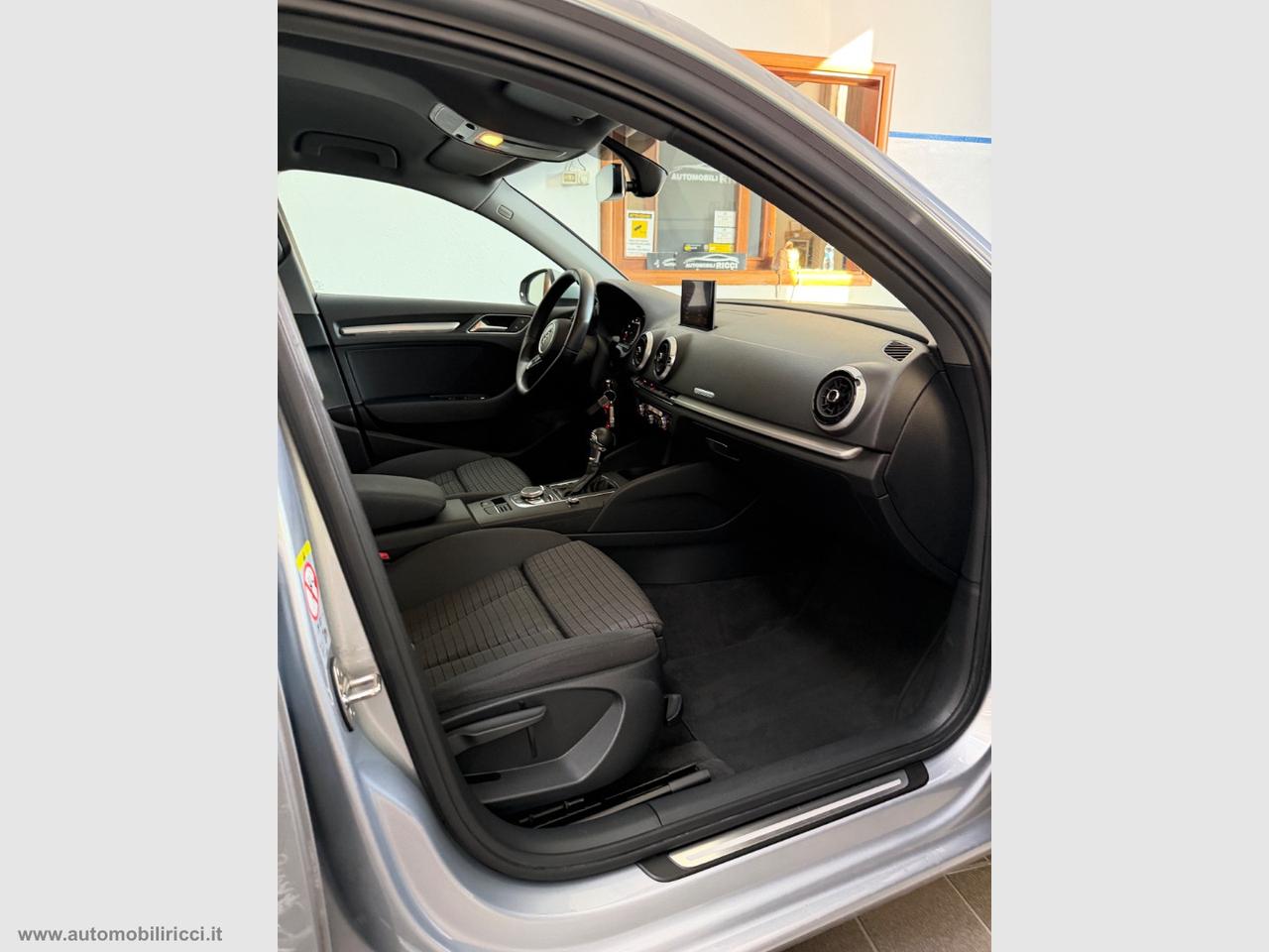 AUDI A3 SPB 30 TFSI S tronic Sport 113.000KM