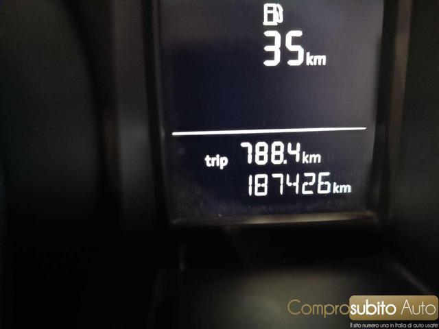 VOLKSWAGEN Golf 1.6 TDI DPF 5p. BlueMotion