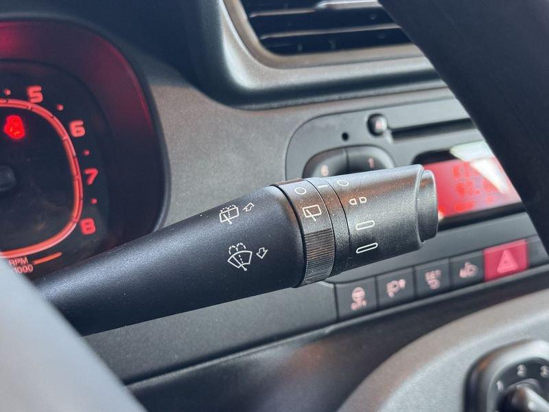 FIAT Panda 1.2 Easy 69cv E6 UNIPRO NEOPATENTATI CRONOLOGIA TAGLIANDI