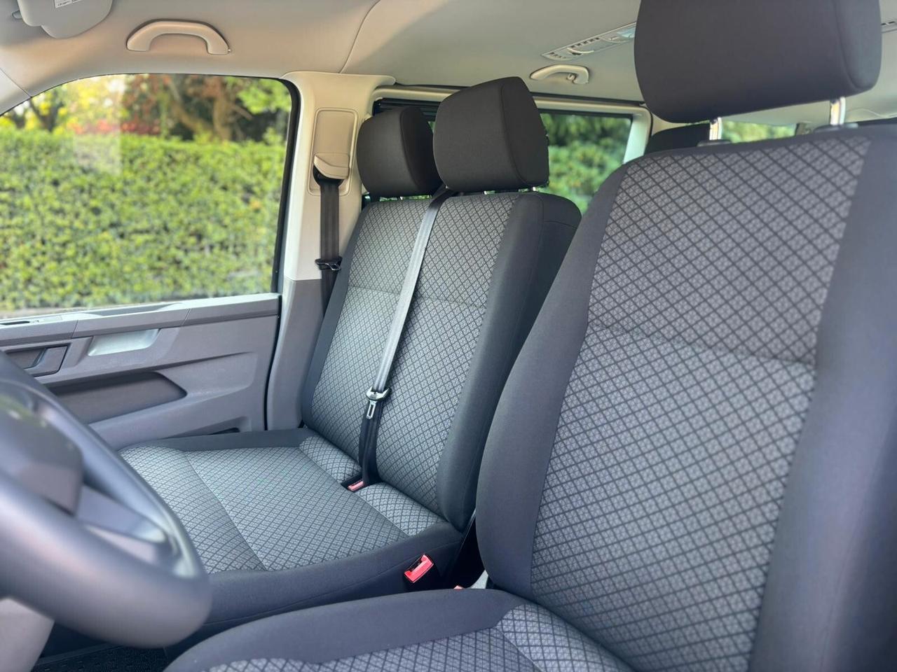 Volkswagen Caravelle 2.0 TDI 110CV PC 9 posti