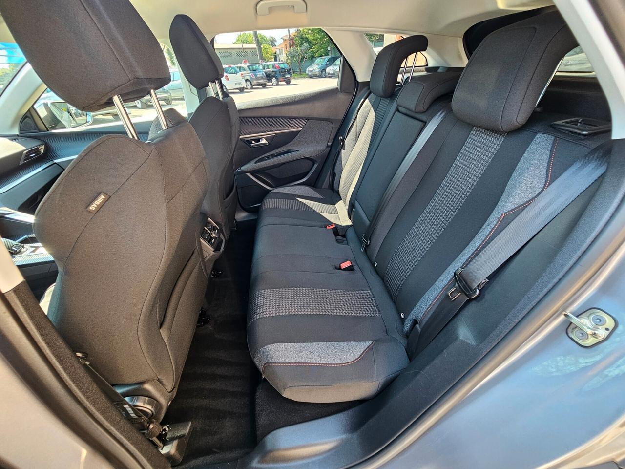 Peugeot 3008 BlueHDi 120 S&S EAT6 Active