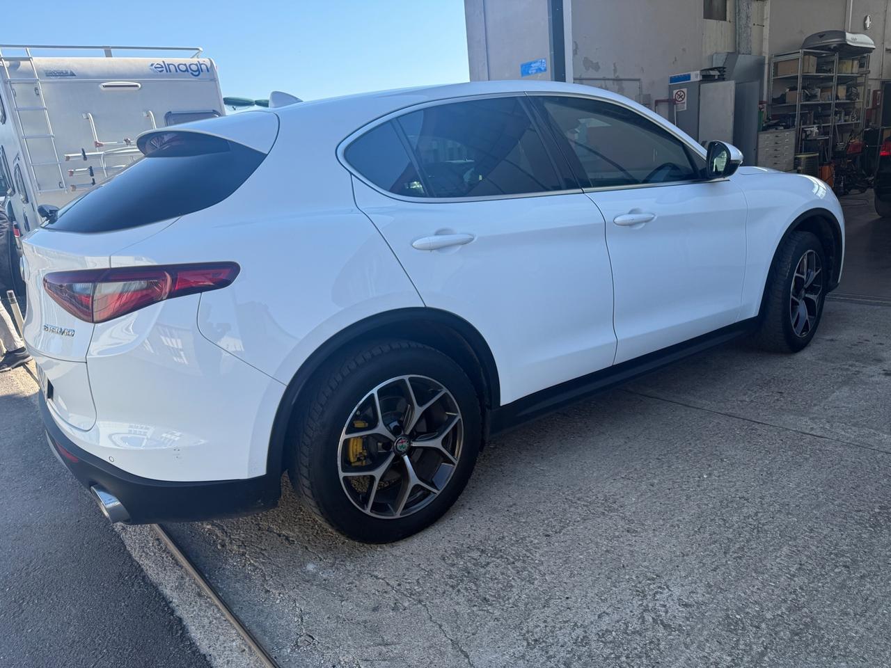 Alfa Romeo Stelvio 2.0 Turbo 200 CV AT8 Q4 Super