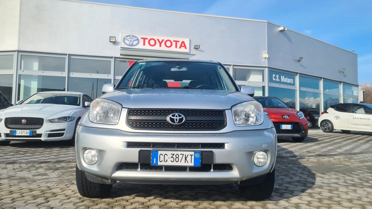 Toyota RAV 4 RAV4 2.0 16V cat 5 porte Sol