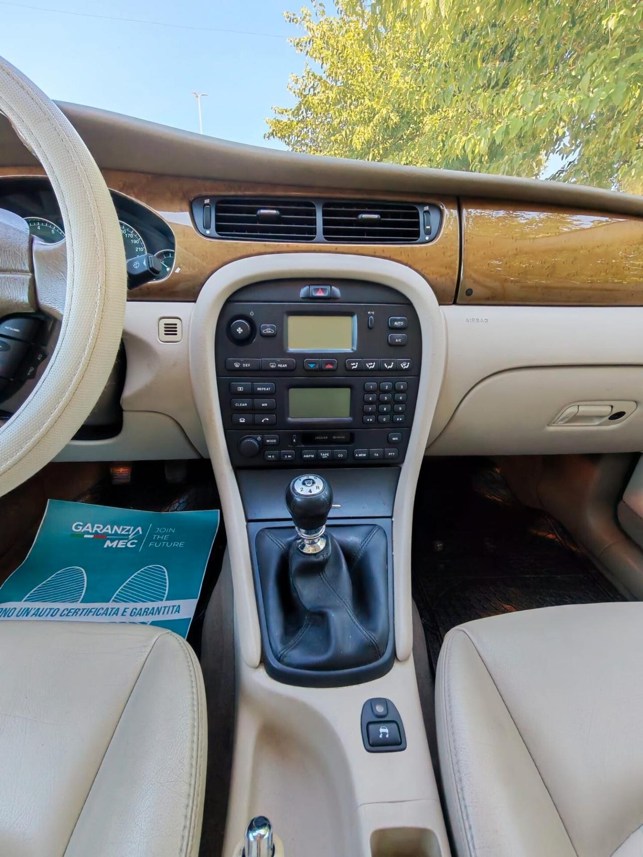 Jaguar X-Type 2.5 V6 24V cat Executive