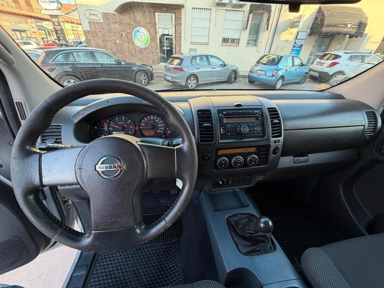 Nissan Navara 2.5 dCi 4 porte Double Cab Sport