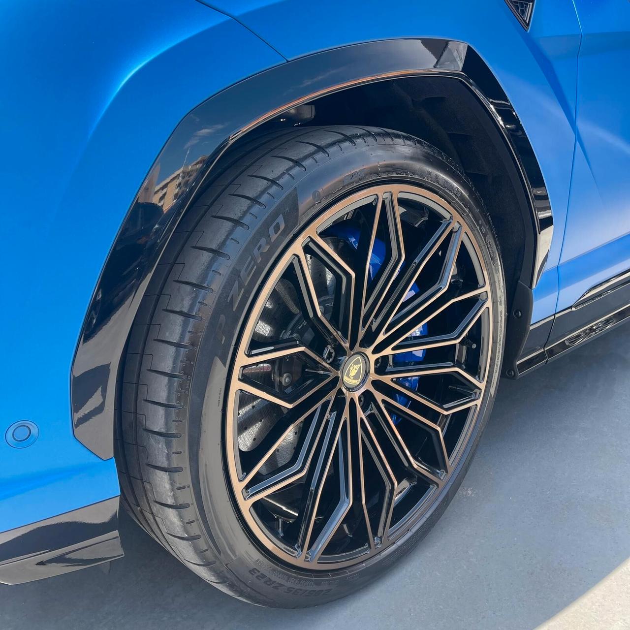 Lamborghini Urus 4.0 SE 2.000KM