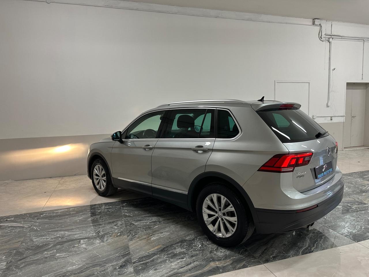 Volkswagen Tiguan 2.0 TDI SCR DSG Business BlueMotion Technology