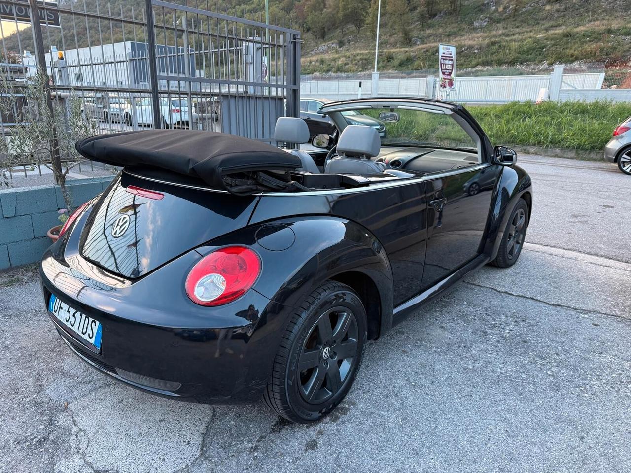 Volkswagen New Beetle CABRIO POCHI KM