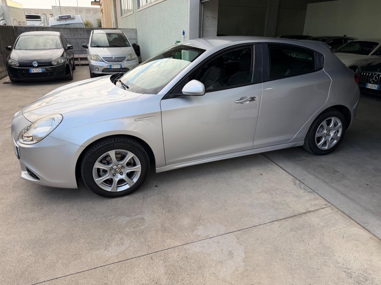 Alfa Romeo Giulietta 1.6 JTDm-2 105 CV Exclusive