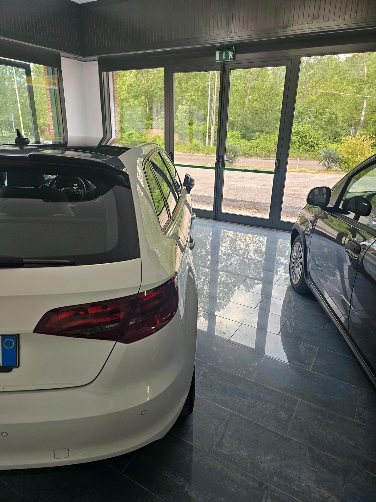 Audi A3 SPB 1.6 TDI ultra Attraction