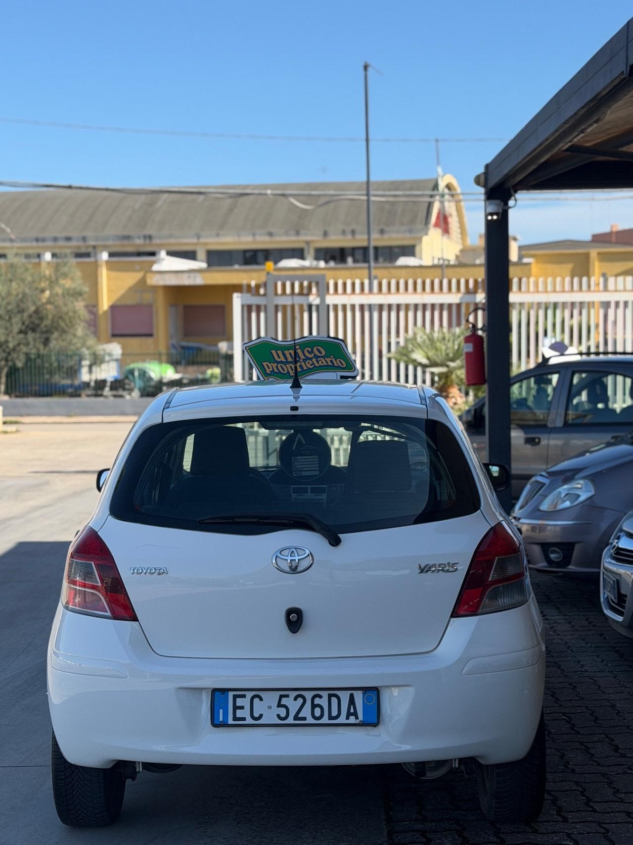 Toyota YARIS 1.0 BENZINA 2010 - SERVICE TOYOTA